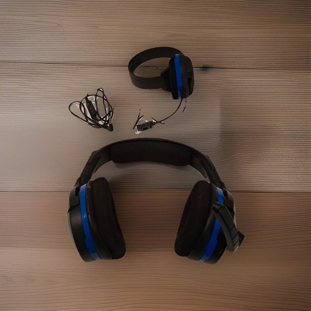 Lot of 2 Turtle Beach Gaming Headsets: Stealth 600 (NO USB DONGLE) & Recon Chat